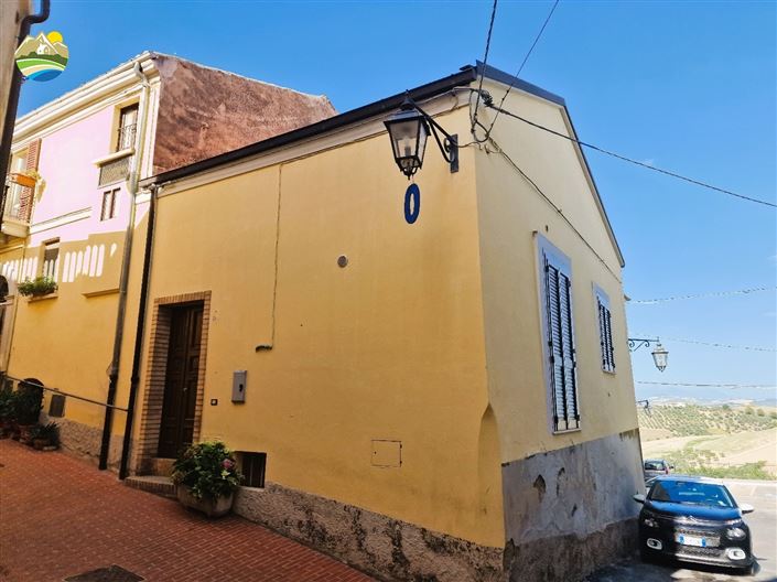 Image No.1-2 Bed Townhouse for sale