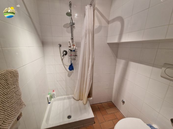 Image No.16-2 Bed Townhouse for sale