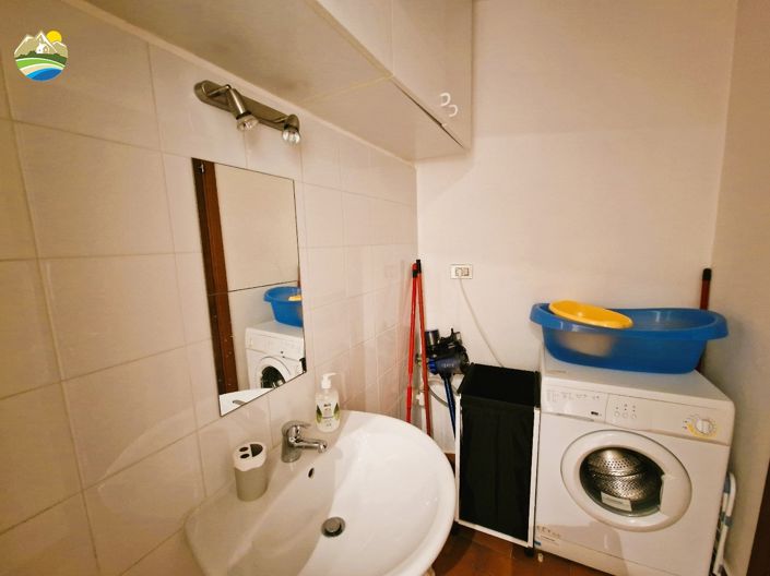 Image No.17-2 Bed Townhouse for sale