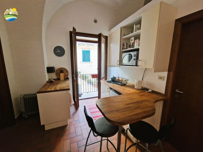 Image No.6-2 Bed Townhouse for sale