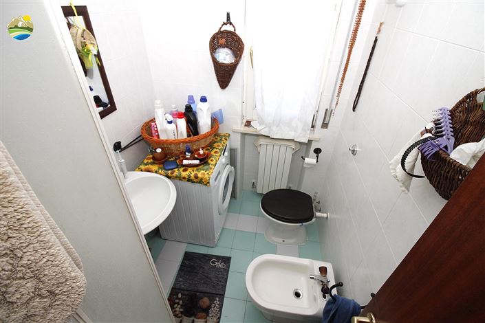 Image No.19-4 Bed Country House for sale