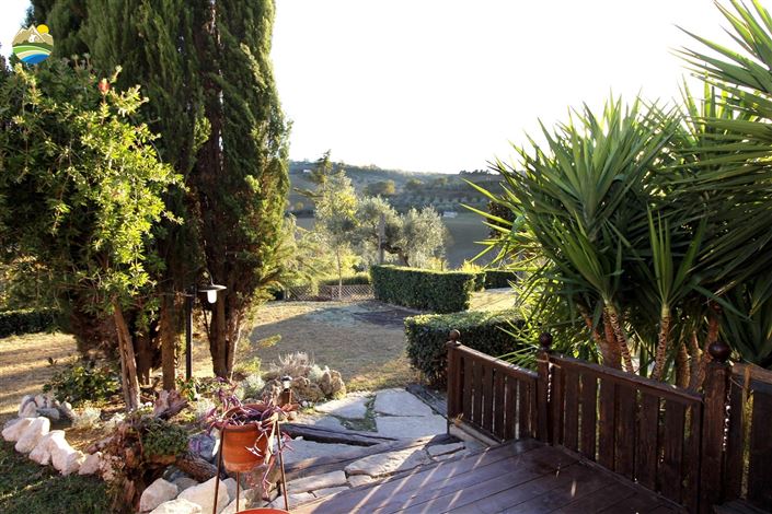 Image No.21-4 Bed Country House for sale