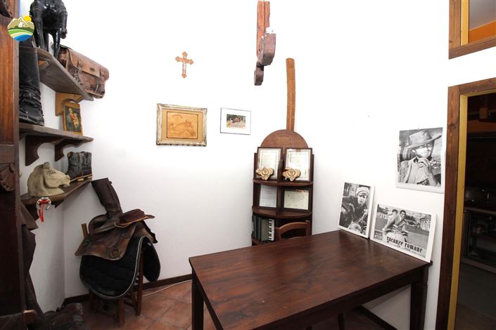 Image No.29-4 Bed Country House for sale