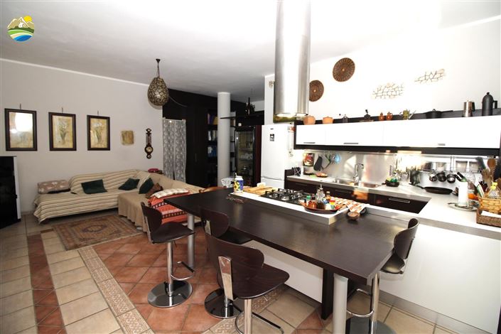 Image No.4-4 Bed Country House for sale