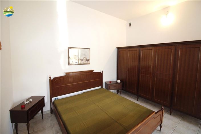 Image No.35-4 Bed Country House for sale