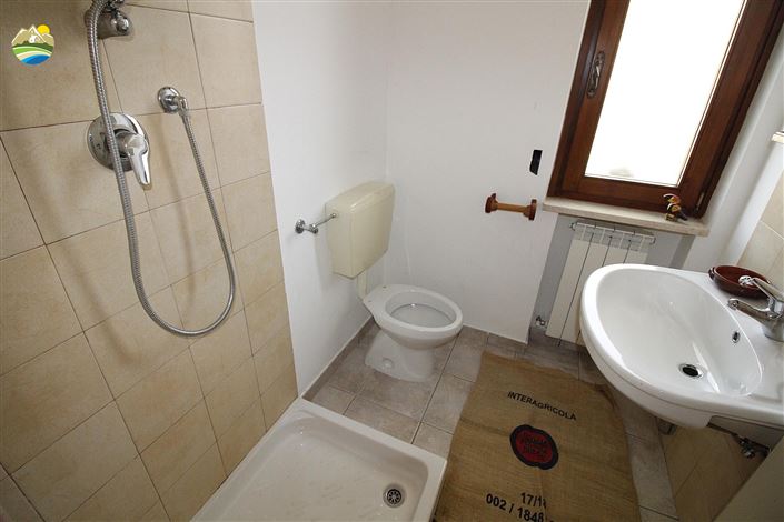 Image No.36-4 Bed Country House for sale