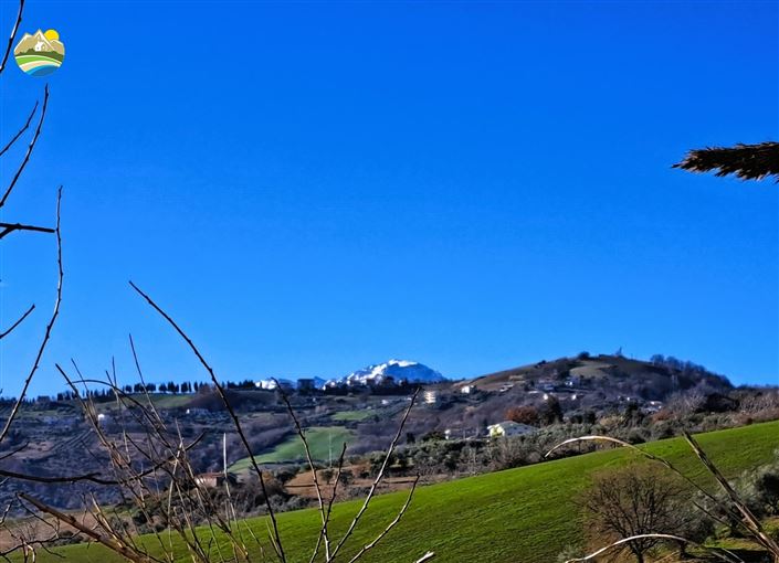 Image No.20-4 Bed Property for sale