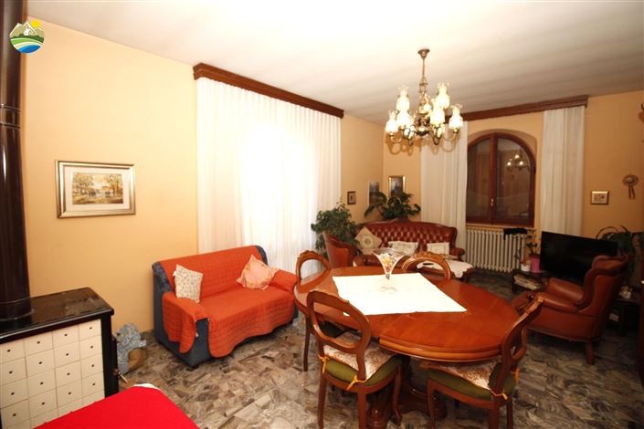 Image No.19-8 Bed Villa for sale