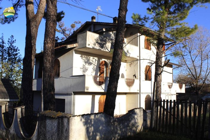 Image No.36-8 Bed Villa for sale