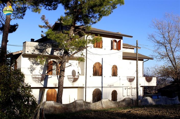 Image No.37-8 Bed Villa for sale