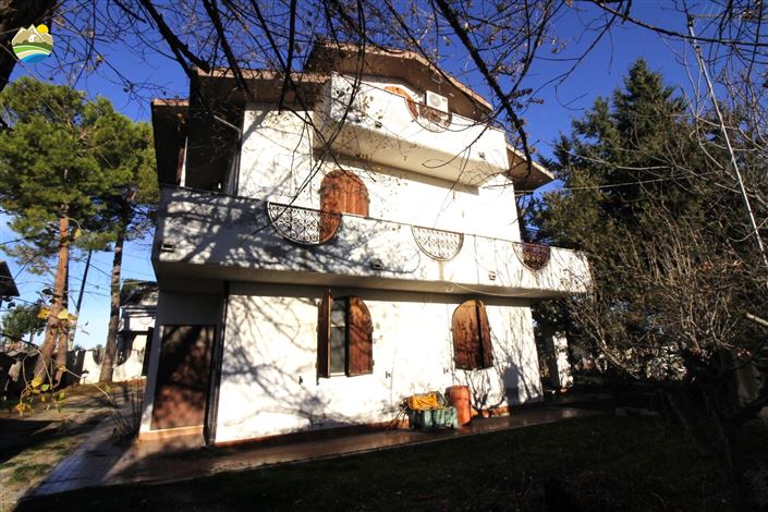 Image No.39-8 Bed Villa for sale