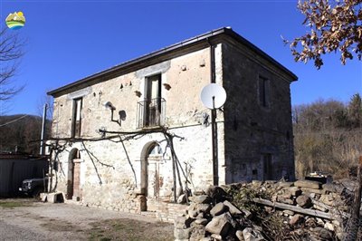 1 - Bisenti, Maison de campagne