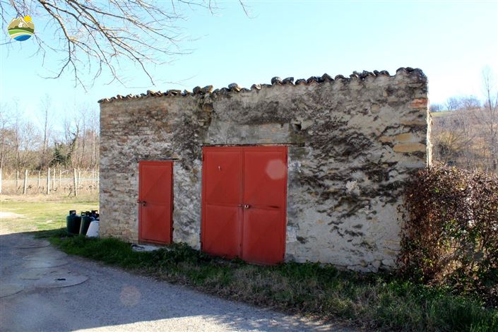 Image No.22-2 Bed Country House for sale