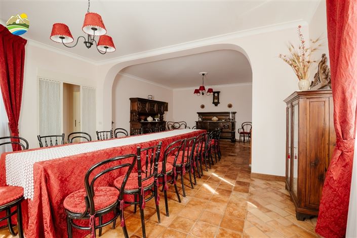 Image No.26-11 Bed Villa for sale