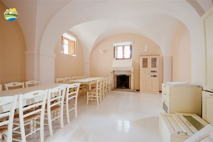 Image No.38-11 Bed Villa for sale