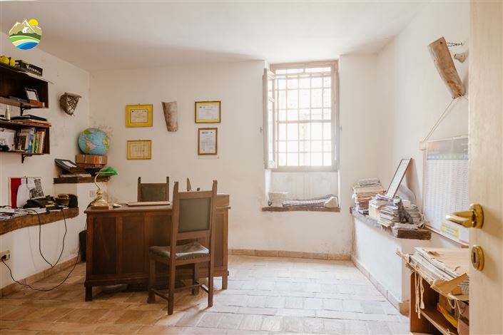 Image No.39-11 Bed Villa for sale