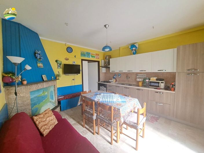 Image No.13-3 Bed Country House for sale