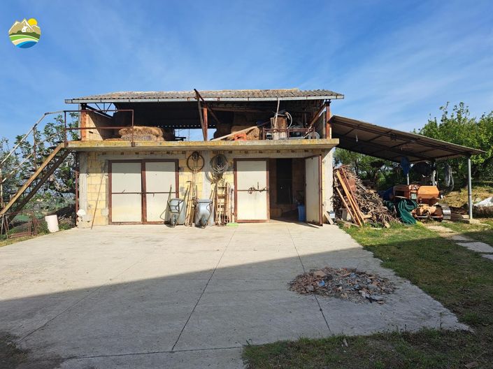 Image No.34-3 Bed Country House for sale