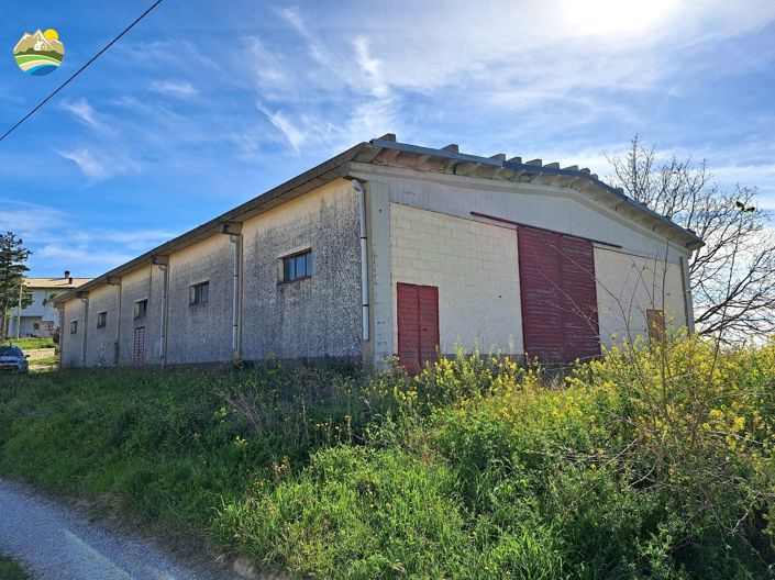 Image No.35-Maison de campagne de 4 chambres à vendre à Penne