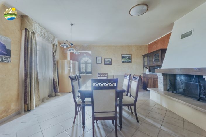 Image No.11-4 Bed Villa for sale