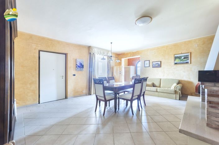 Image No.12-4 Bed Villa for sale