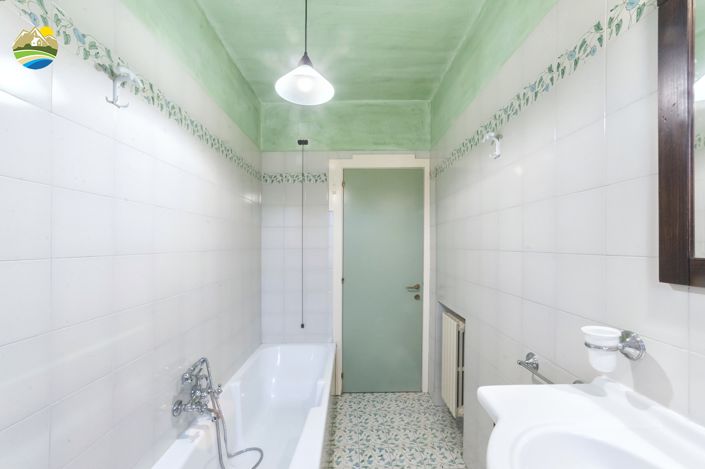 Image No.44-4 Bed Villa for sale