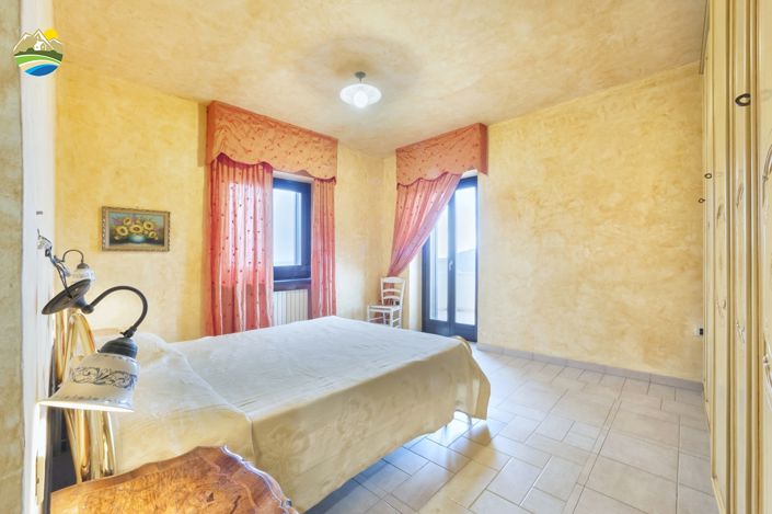 Image No.45-4 Bed Villa for sale