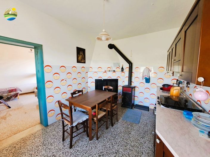 Image No.8-2 Bed Country House for sale