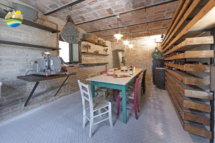 Image No.45-9 Bed Villa for sale