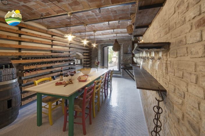 Image No.46-9 Bed Villa for sale