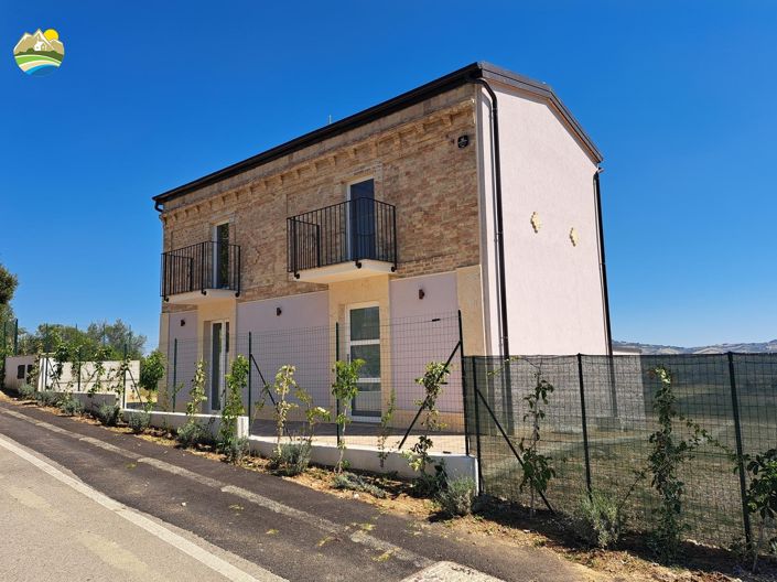 Image No.16-Maison de campagne de 2 chambres à vendre à Collecorvino