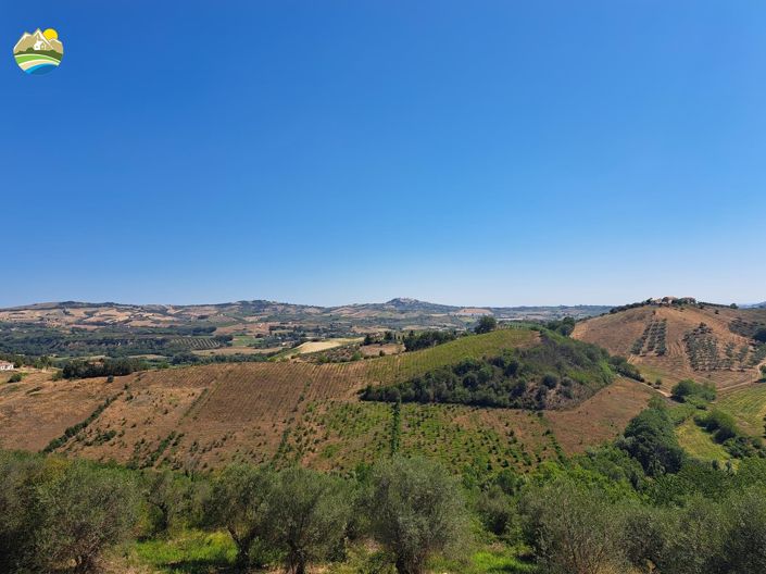 Image No.23-Maison de campagne de 2 chambres à vendre à Collecorvino