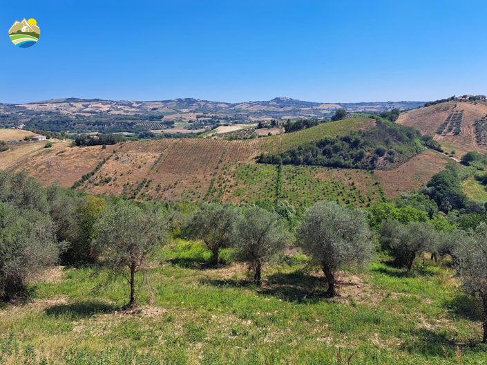 Image No.24-Maison de campagne de 2 chambres à vendre à Collecorvino