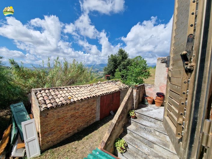 Image No.16-6 Bed Country House for sale