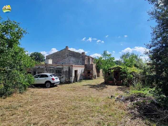 Image No.23-Maison de campagne de 6 chambres à vendre à Penne
