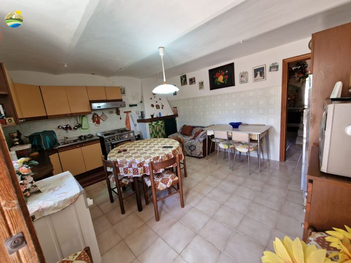 Image No.28-6 Bed Country House for sale