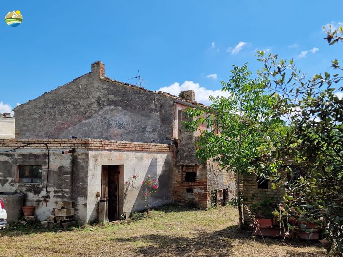 Image No.3-6 Bed Country House for sale