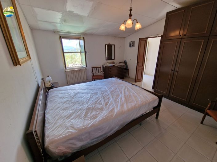 Image No.34-Maison de campagne de 6 chambres à vendre à Penne