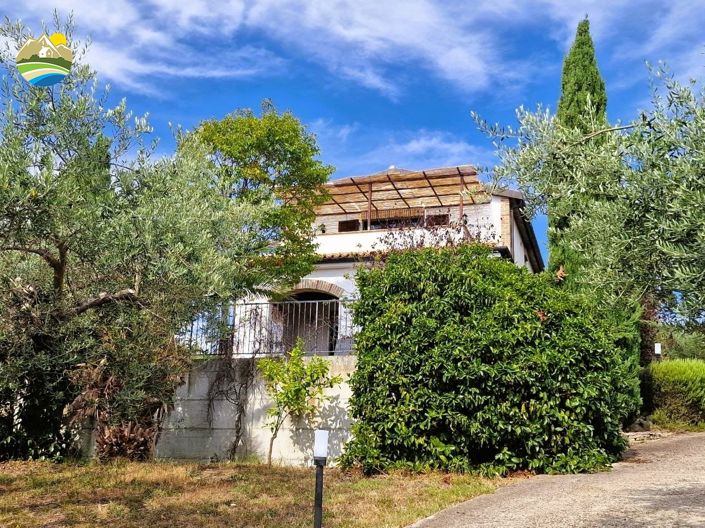 Image No.15-3 Bed Country House for sale