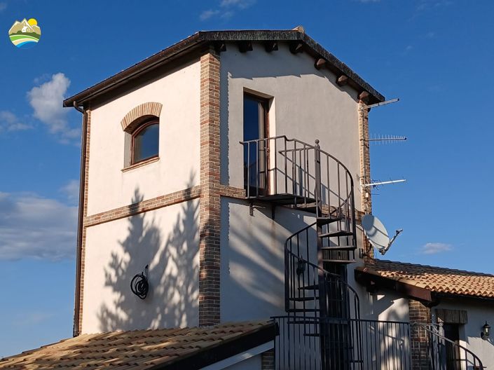 Image No.21-3 Bed Country House for sale