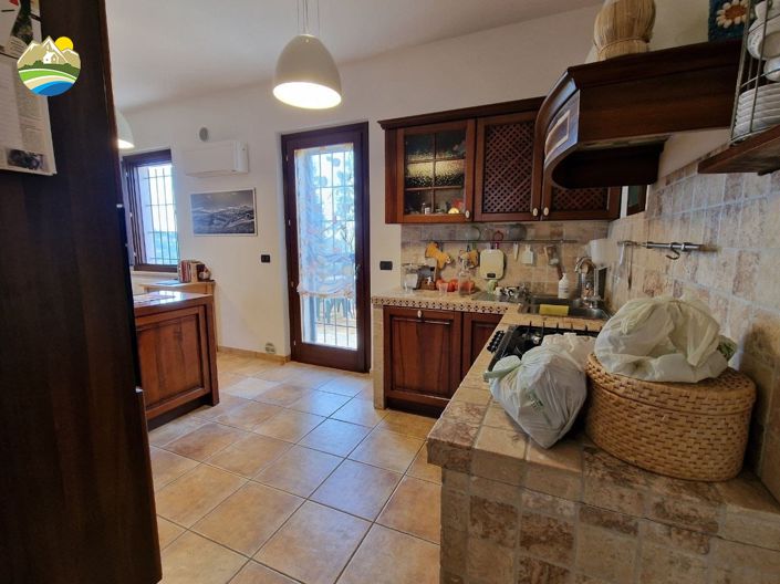 Image No.27-3 Bed Country House for sale