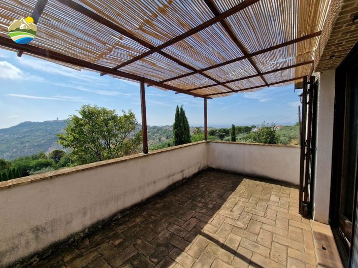 Image No.3-3 Bed Country House for sale