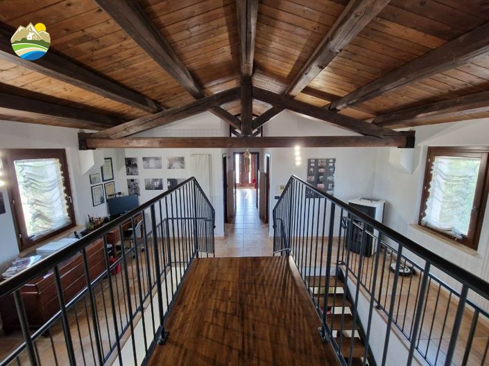 Image No.34-3 Bed Country House for sale