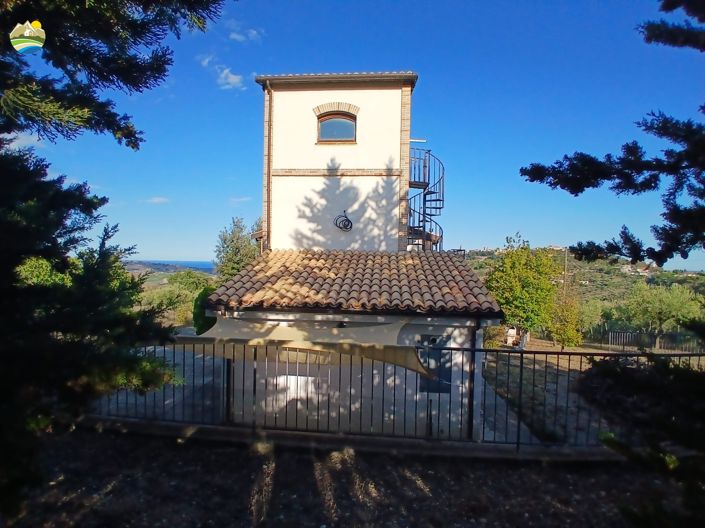 Image No.4-3 Bed Country House for sale