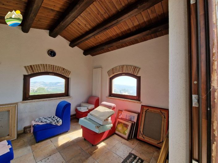 Image No.40-3 Bed Country House for sale