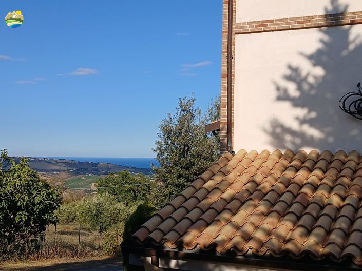 Image No.51-3 Bed Country House for sale