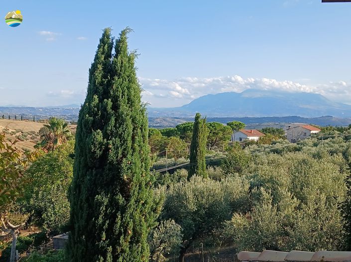 Image No.58-3 Bed Country House for sale