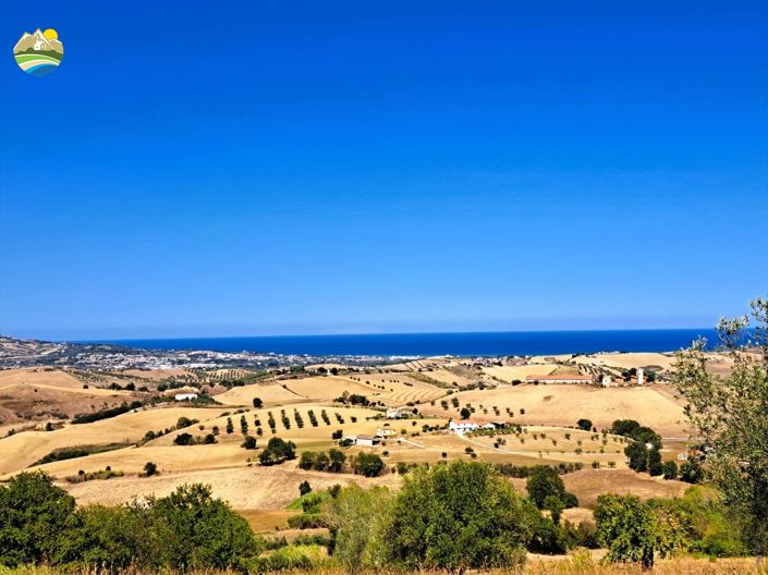 Image No.10-2 Bed Country House for sale