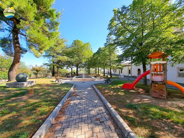 Image No.10-5 Bed Villa for sale