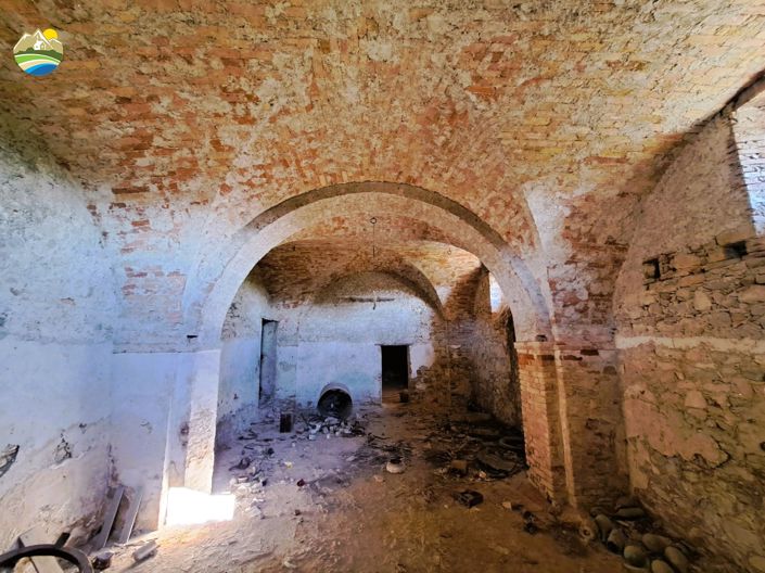 Image No.2-5 Bed Villa for sale